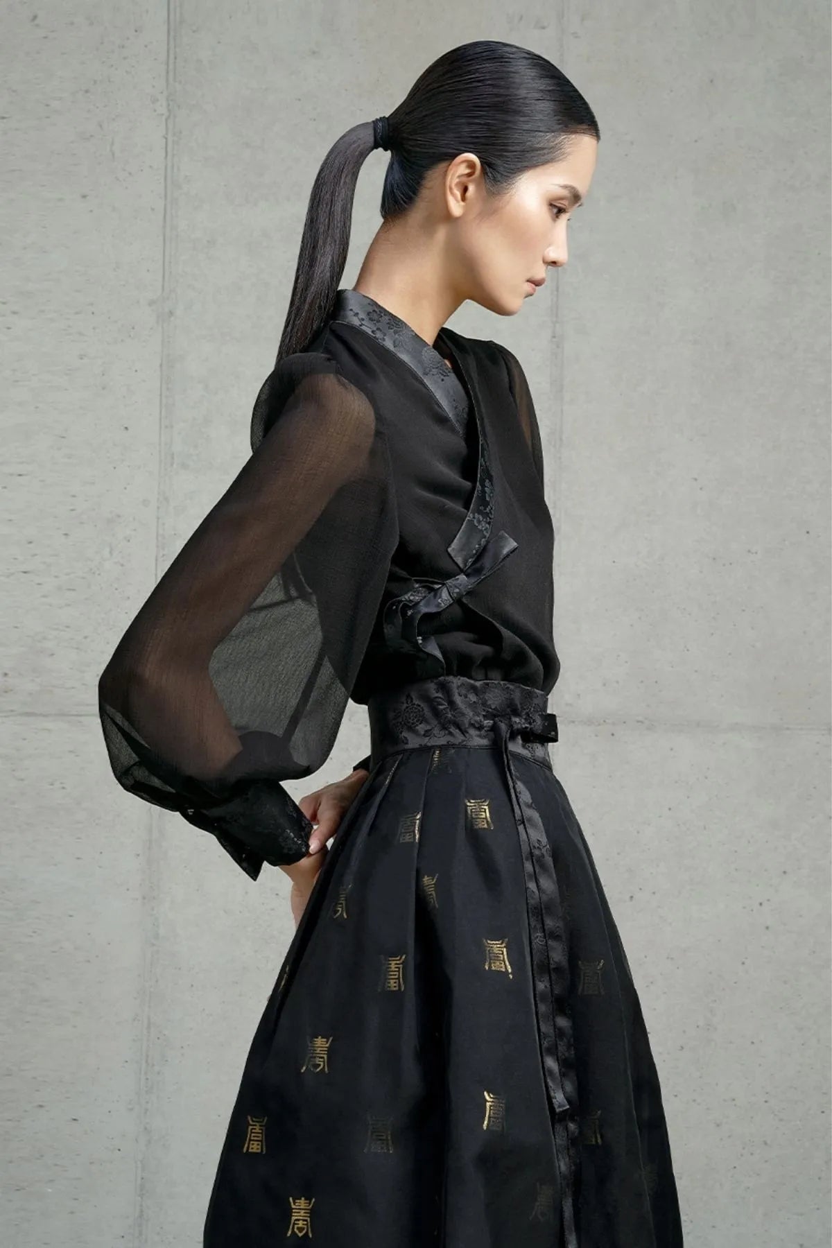 Arario Blouse