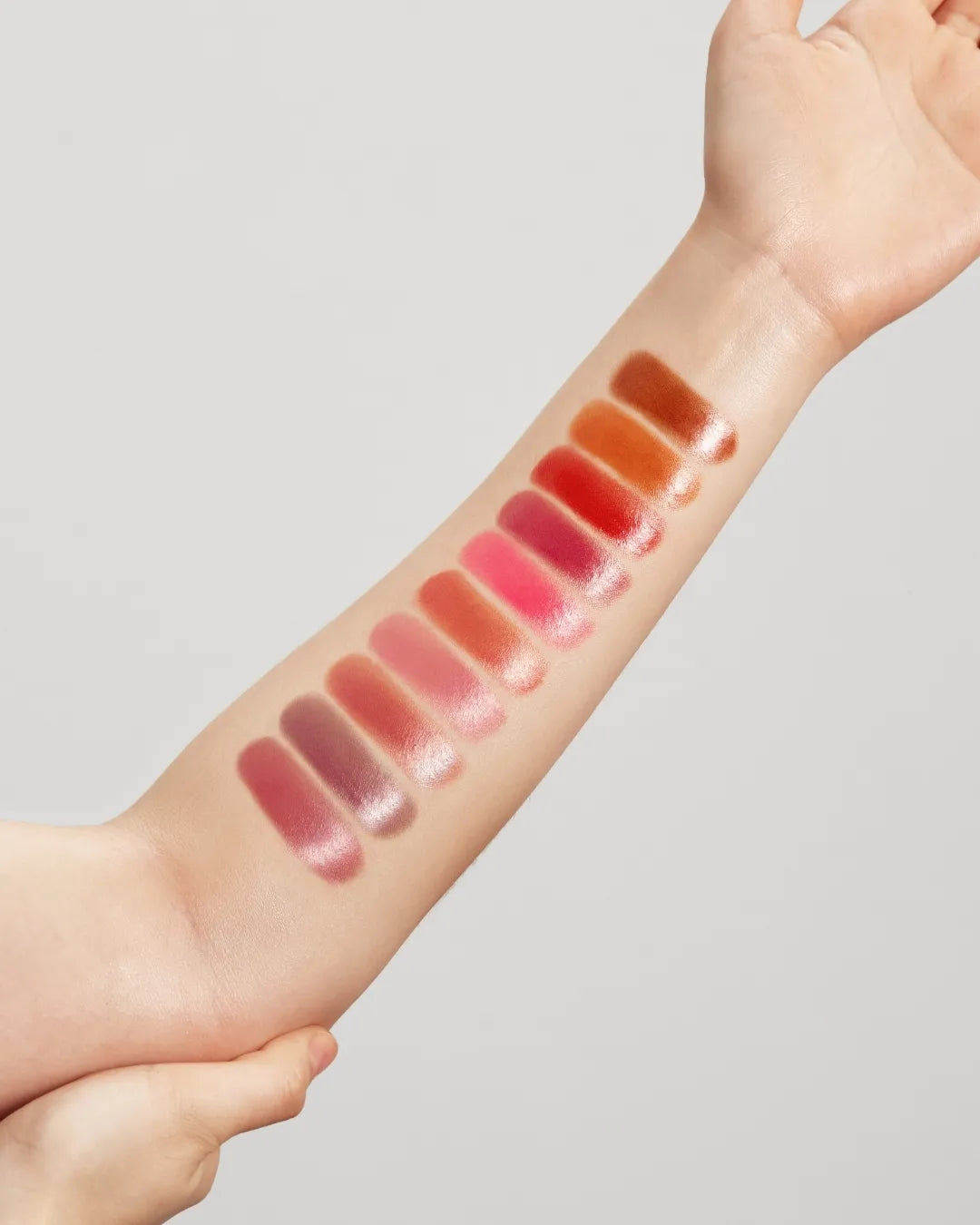 Bonding Glow Lipstick (13 Colours)