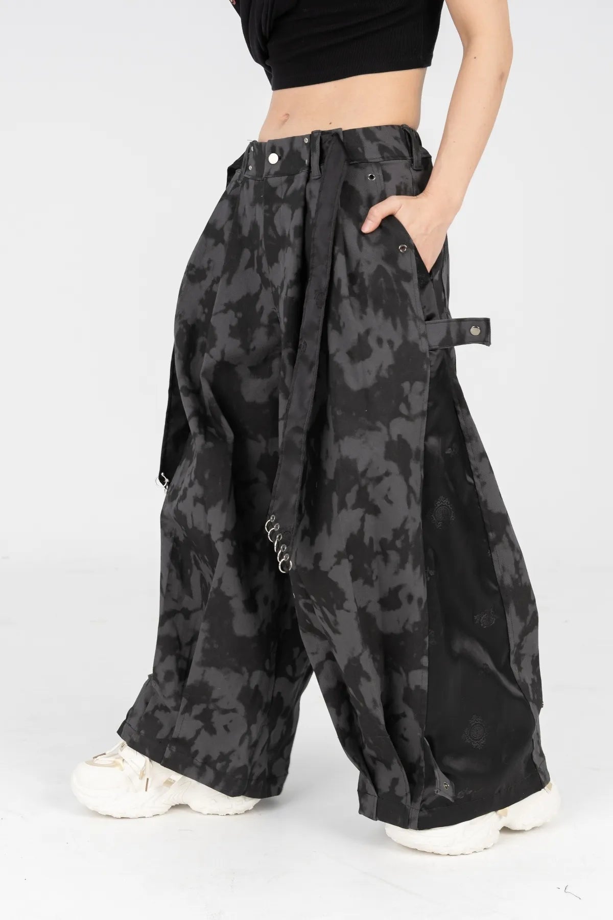 Camo-Hybrid Wide Pants