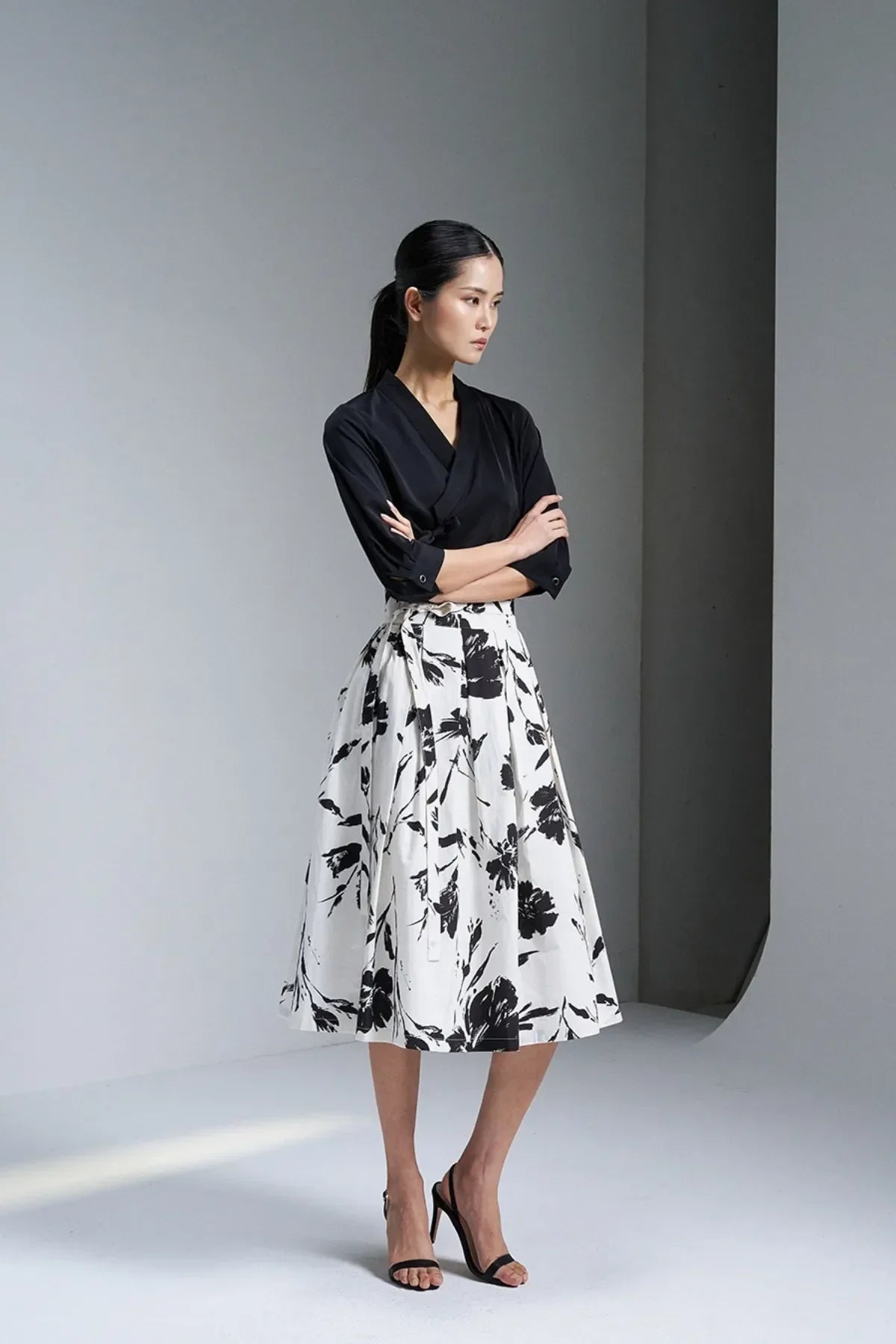 Heukbyeokhwa Wrap Skirt
