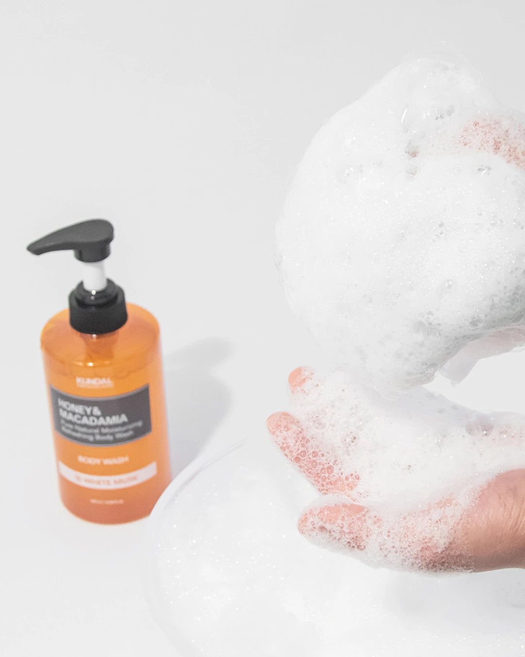 Honey & Macadamia Pure Body Wash (5 Scents)