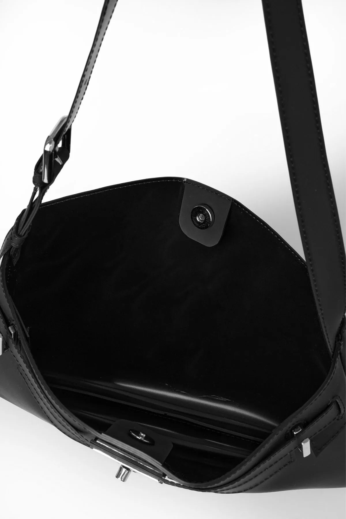 jelly-two-way-middle-bag-black-detail-1