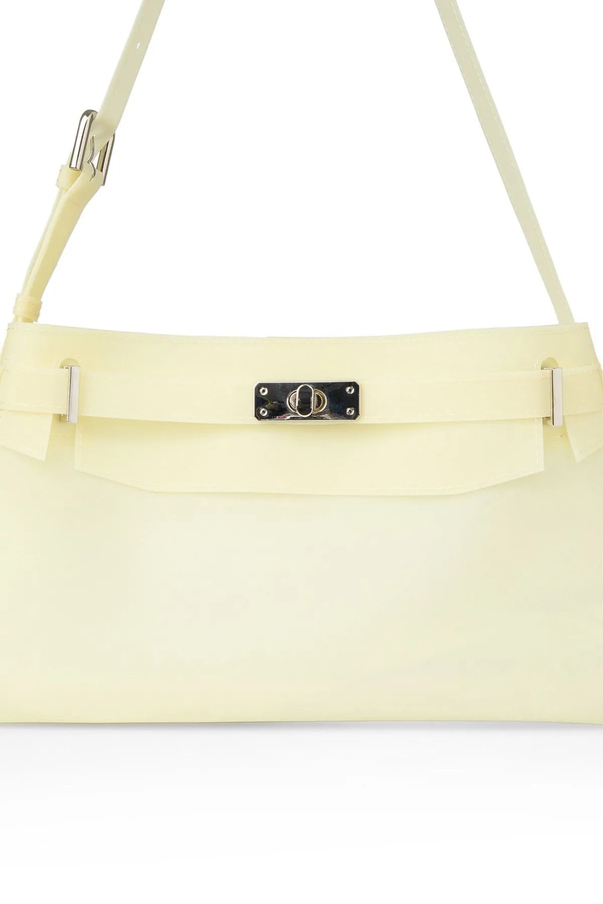 jelly-two-way-middle-bag-butter-close-up