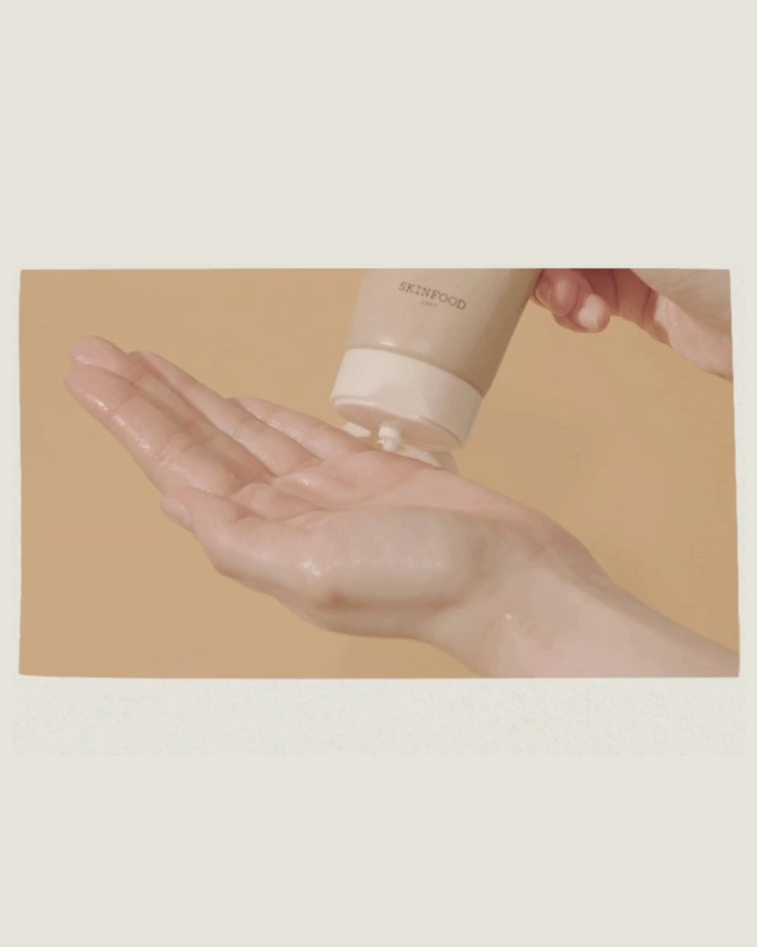 Load video: Carrot Carotene Balancing Cleansing Foam