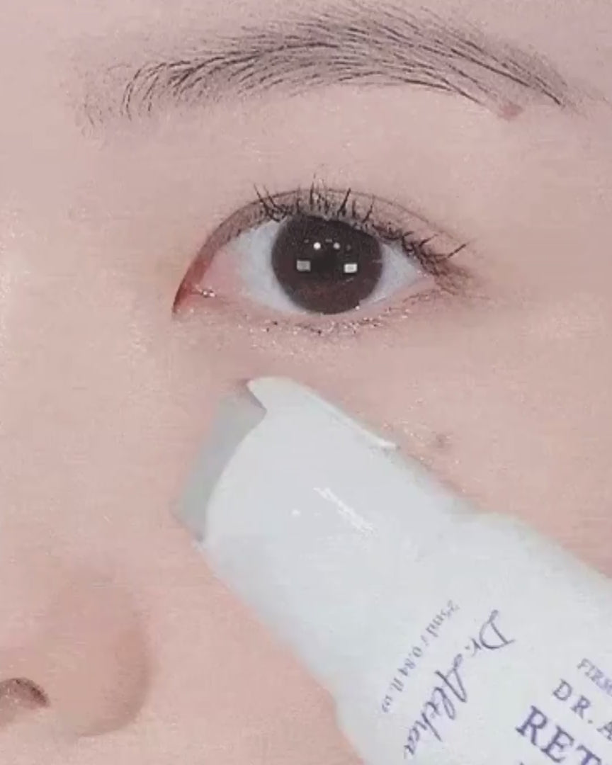 Load video: Retinol Flat Iron Eye Roller