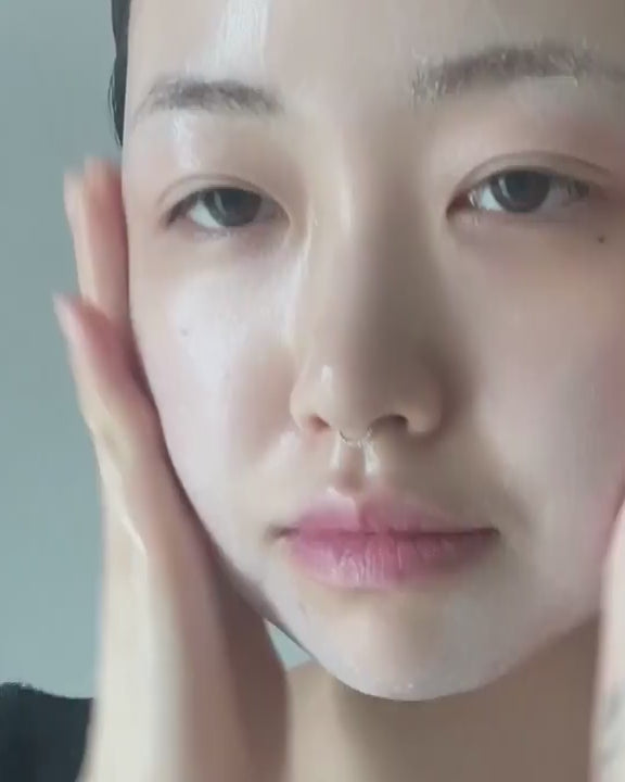 Load video: Collagen Cleansing Oil