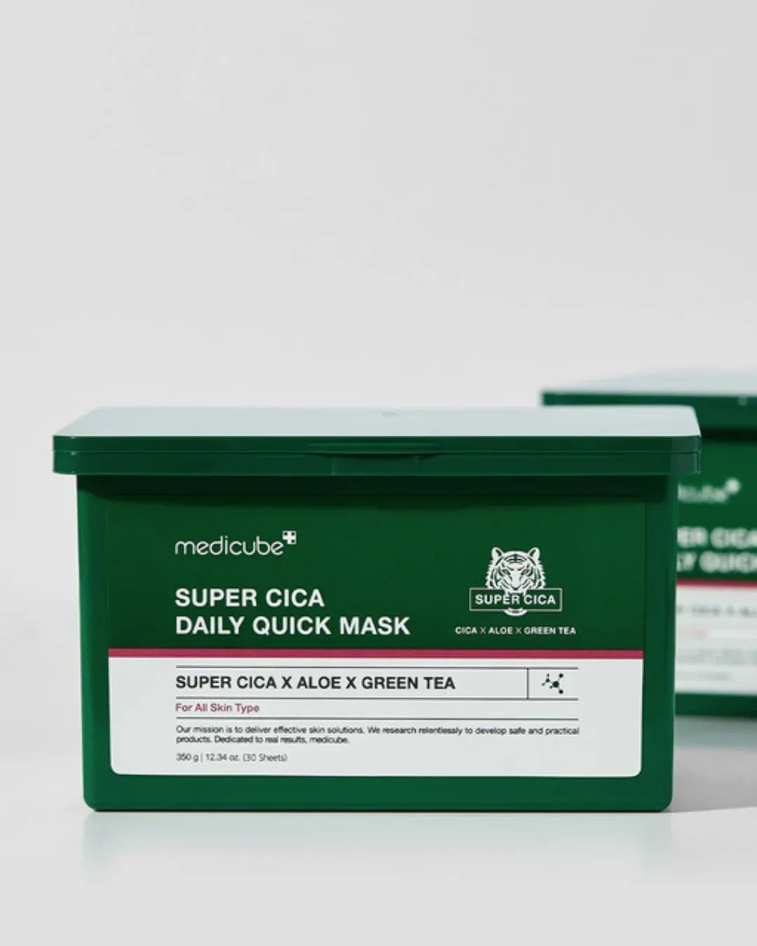 Medicube Super Cica Daily Quick Mask container with aloe and green tea for all skin types