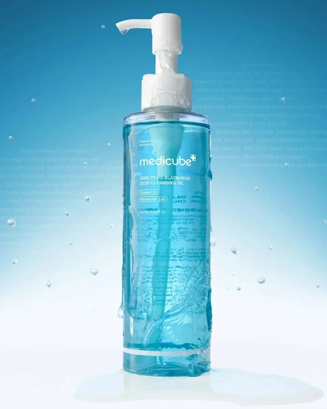 Medikube Zero Pore Blackhead Deep Cleansing Oil 205ml in clear pump bottle with water drops, Korean beauty skincare at Malkn UK.